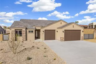 2935 Sidewheel Dr, Bullhead City, AZ 86429 - Photo 5