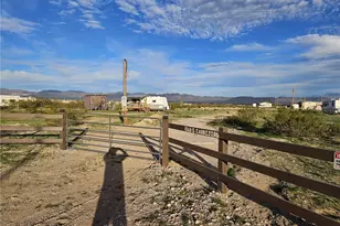 1068 S Carrizo Rd, Golden Valley, AZ 86413 - Photo 1