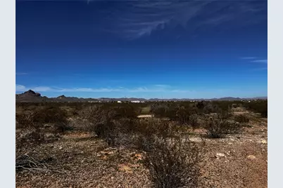 3129 S Peridot Road, Golden Valley, AZ 86413 - Photo 5