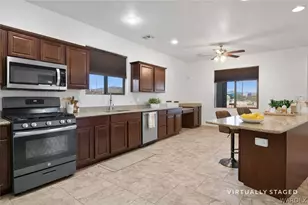 7880 W Shipp Dr, Golden Valley, AZ 86413 - Photo 27