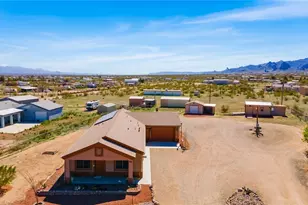 7880 W Shipp Dr, Golden Valley, AZ 86413 - Photo 21