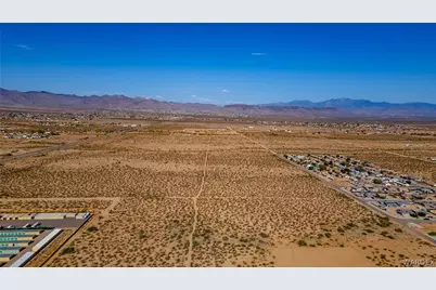 6671 W Brook Drive, Golden Valley, AZ 86413 - Photo 17