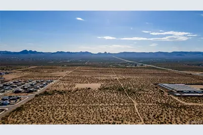 6671 W Brook Drive, Golden Valley, AZ 86413 - Photo 21