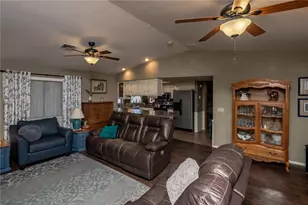 413 Tumamoc Dr, Lake Havasu, AZ 86403 - Photo 11