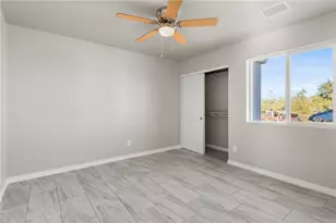 7593 E Sugarloaf St, Kingman, AZ 86401 - Photo 9