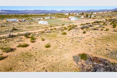 306-05-038B W Supai Drive, Golden Valley, AZ 86413 - Photo 21