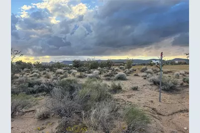 000 N Cordes Rd, Golden Valley, AZ 86413 - Photo 1