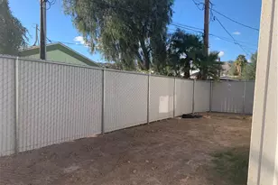 1933 W Robson Cir, Bullhead City, AZ 86442 - Photo 13