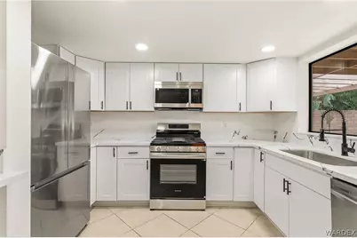 2008 E Mountain View Place, Fort Mohave, AZ 86426 - Photo 15