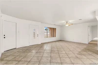 2008 E Mountain View Place, Fort Mohave, AZ 86426 - Photo 11
