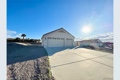 3468 Florence Avenue, Bullhead City, AZ 86429 - Photo 3