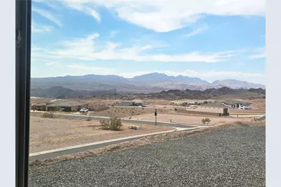 2875 Sinyala Canyon Drive, Bullhead City, AZ 86429 - Photo 11