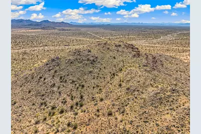 121-18-005 E Saguarro Rd., Yucca, AZ 86438 - Photo 7