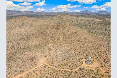 121-18-005 E Saguarro Rd., Yucca, AZ 86438 - Photo 13