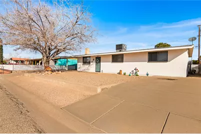 2027 Motor Avenue, Kingman, AZ 86401 - Photo 5