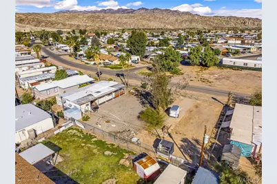318 Riverwood Lane, Bullhead City, AZ 86442 - Photo 47