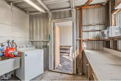 318 Riverwood Lane, Bullhead City, AZ 86442 - Photo 37