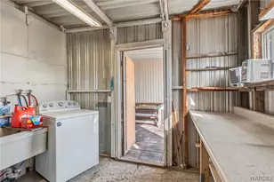 318 Riverwood Ln, Bullhead City, AZ 86442 - Photo 37