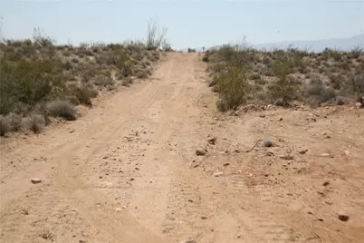208-24-134 Cameron Road, Yucca, AZ 86438 - Photo 9