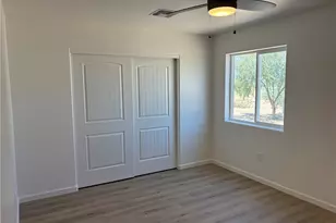 9758 S Kingman Dr, Mohave Valley, AZ 86440 - Photo 9