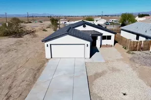 9758 S Kingman Dr, Mohave Valley, AZ 86440 - Photo 5