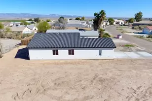 9758 S Kingman Dr, Mohave Valley, AZ 86440 - Photo 7