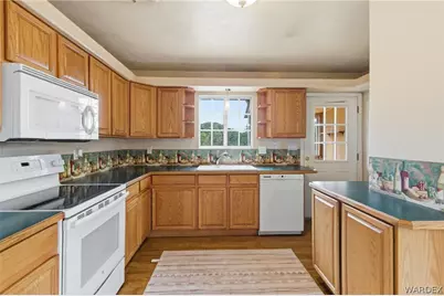 5640 E Blue Jay Road, Kingman, AZ 86401 - Photo 9