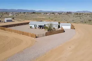 6015 W Collins Dr, Golden Valley, AZ 86413 - Photo 5