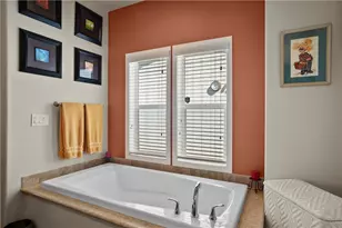 6015 W Collins Dr, Golden Valley, AZ 86413 - Photo 11