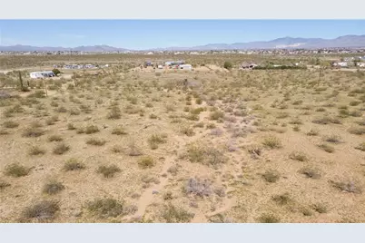 014L S Hassayampa Road, Golden Valley, AZ 86413 - Photo 9