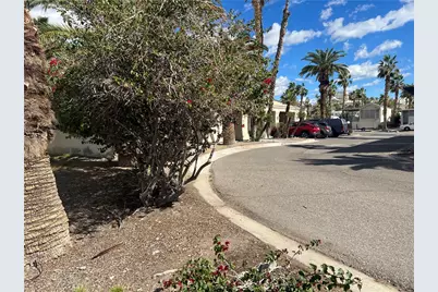 2196 Merrill Avenue #70, Bullhead City, AZ 86442 - Photo 9