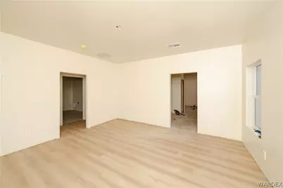 2250 Eastern Street, Kingman, AZ 86401 - Photo 9