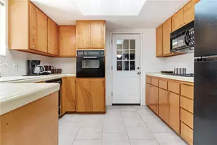 1684 Quartz Cir, Bullhead City, AZ 86442 - Photo 9