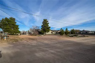 3894 N Evans St, Kingman, AZ 86409 - Photo 5