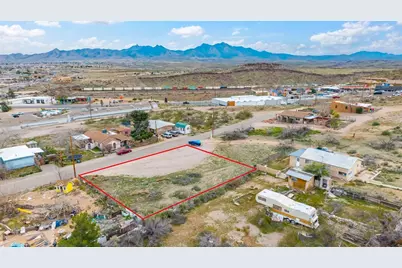 000 Market Street, Kingman, AZ 86401 - Photo 1