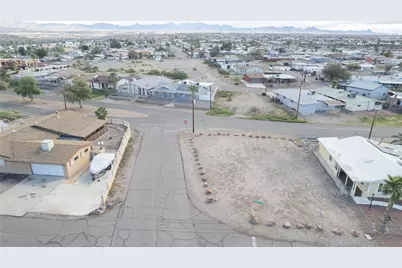 1420 Paradise Lane, Bullhead City, AZ 86442 - Photo 3