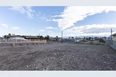 1420 Paradise Lane, Bullhead City, AZ 86442 - Photo 13