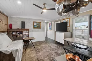 1985 Surf and Sand Dr, Bullhead City, AZ 86442 - Photo 9