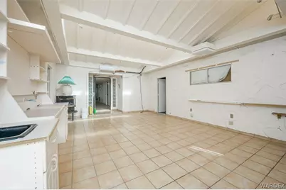 1049 Terrace Drive, Bullhead City, AZ 86442 - Photo 9