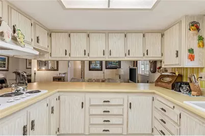 623 E Clearview Dr Drive, Mohave Valley, AZ 86440 - Photo 9