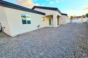 1379 Winkler Ln, Bullhead City, AZ 86442 - Photo 21