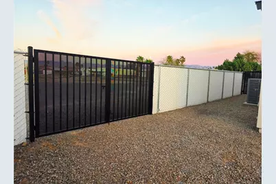 1379 Winkler Lane, Bullhead City, AZ 86442 - Photo 39