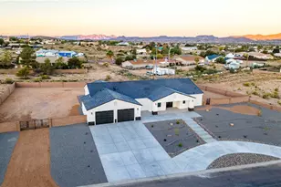 2393 Iroquois Dr, Kingman, AZ 86401 - Photo 5