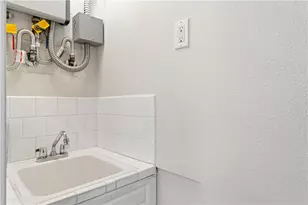 201 Riverfront Dr, Bullhead City, AZ 86442 - Photo 21