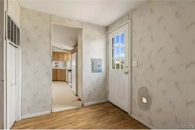 2389 Castle Rock Circle, Bullhead City, AZ 86442 - Photo 17