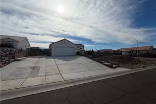 2416 N Ridge Ave, Bullhead City, AZ 86429 - Photo 1