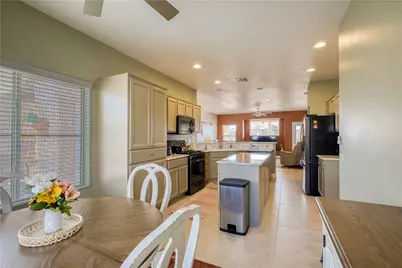 2348 Shooting Star Drive, Bullhead City, AZ 86442 - Photo 11