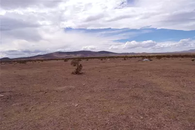 11256 N Florence Road, Dolan Springs, AZ 86441 - Photo 17