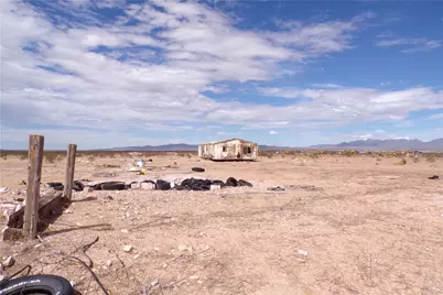 11256 N Florence Road, Dolan Springs, AZ 86441 - Photo 5