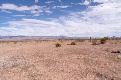 11256 N Florence Road, Dolan Springs, AZ 86441 - Photo 9
